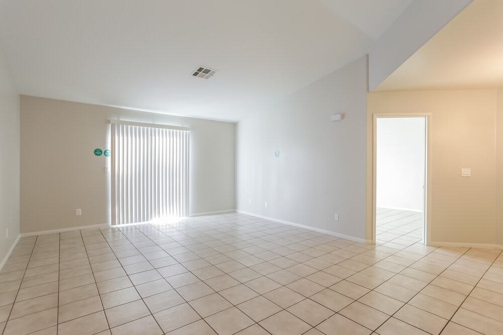 477 Wright Way - Photo 3 of 15