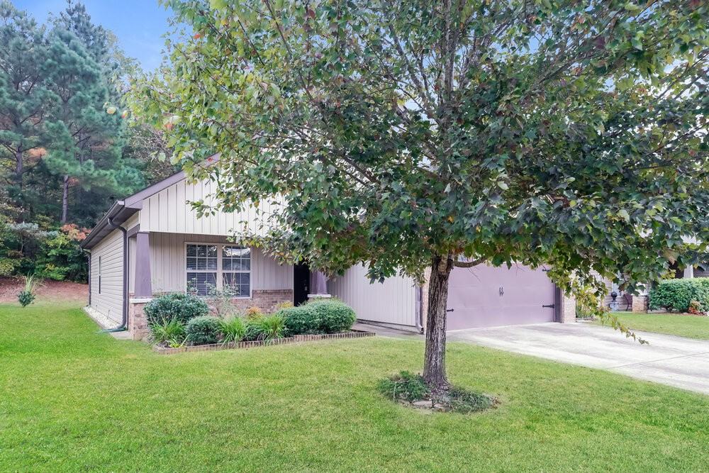 141 Stonebriar Dr - Photo 2 of 25