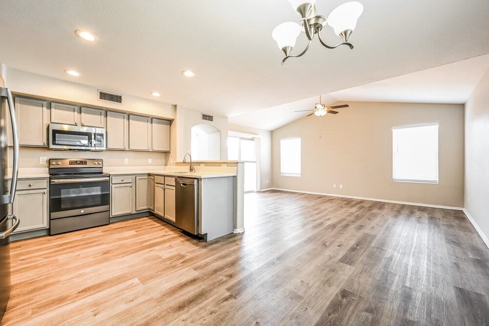 1109 W Bluefield Ave - Photo 7 of 17