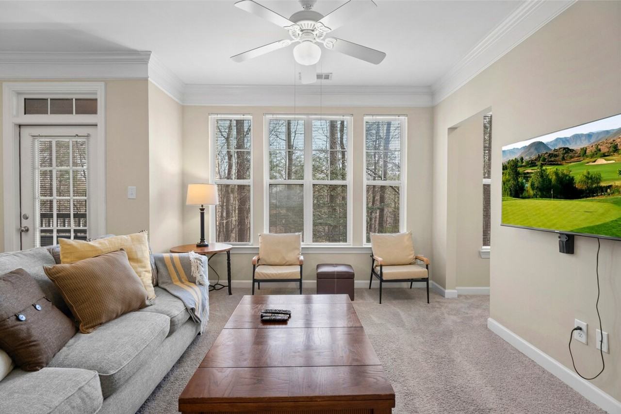 1623 Brisbane Woods Way #1225816P - Photo 3 of 30