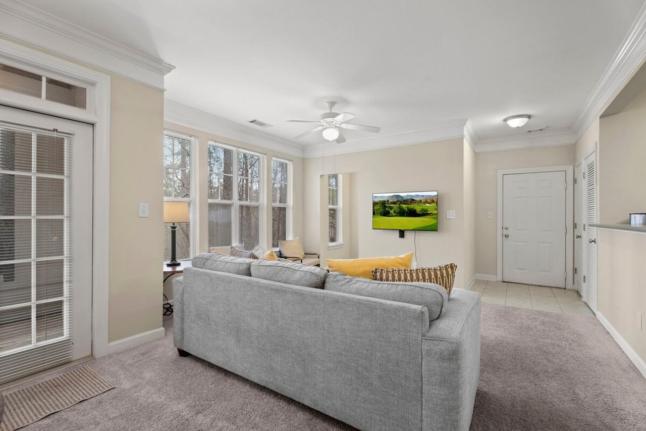 1623 Brisbane Woods Way #1225816P - Photo 5 of 30