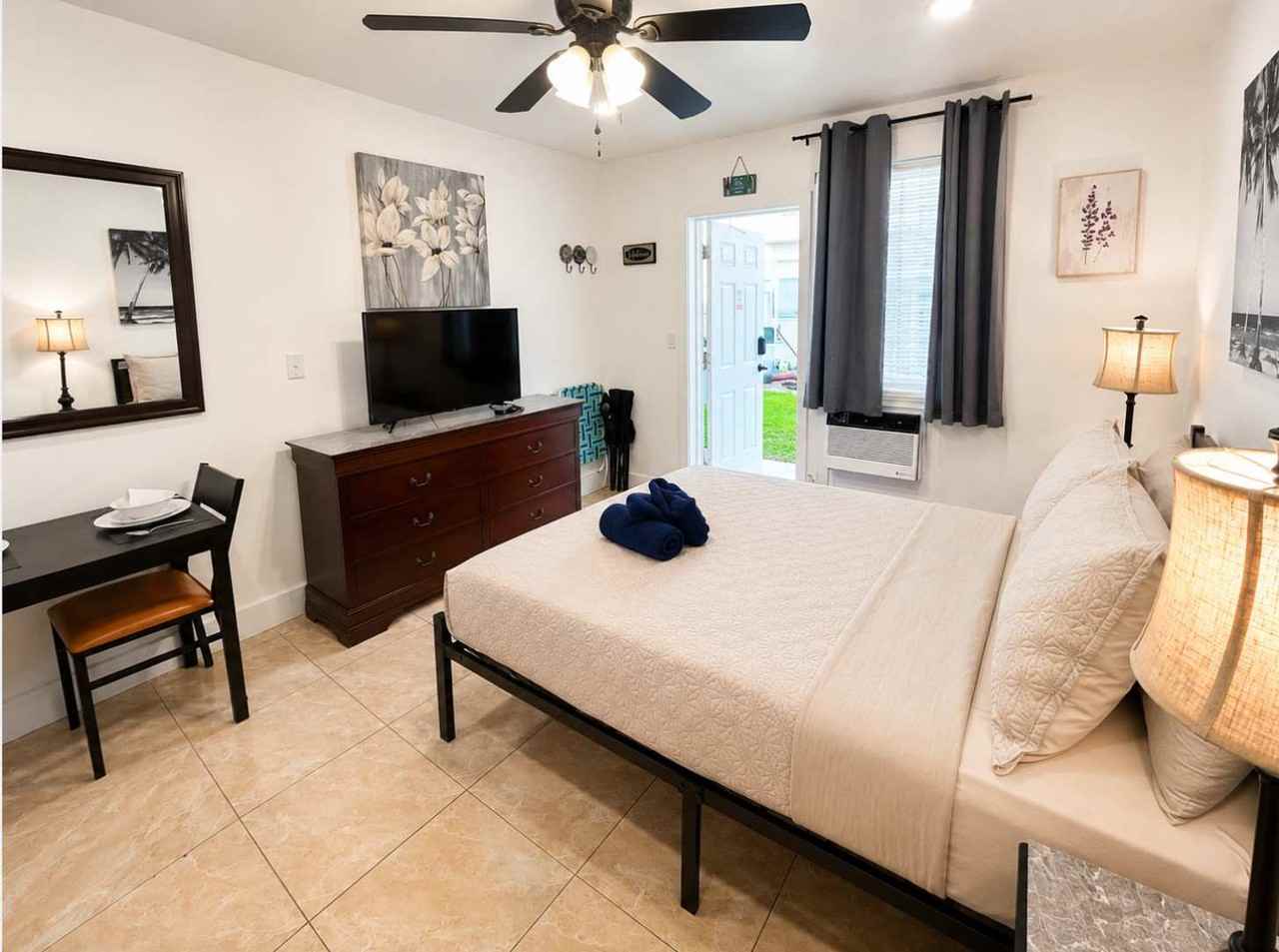 342 Van Buren St #1520235P - Photo 2 of 17