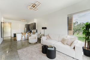featured image of 2750 Griffin Rd