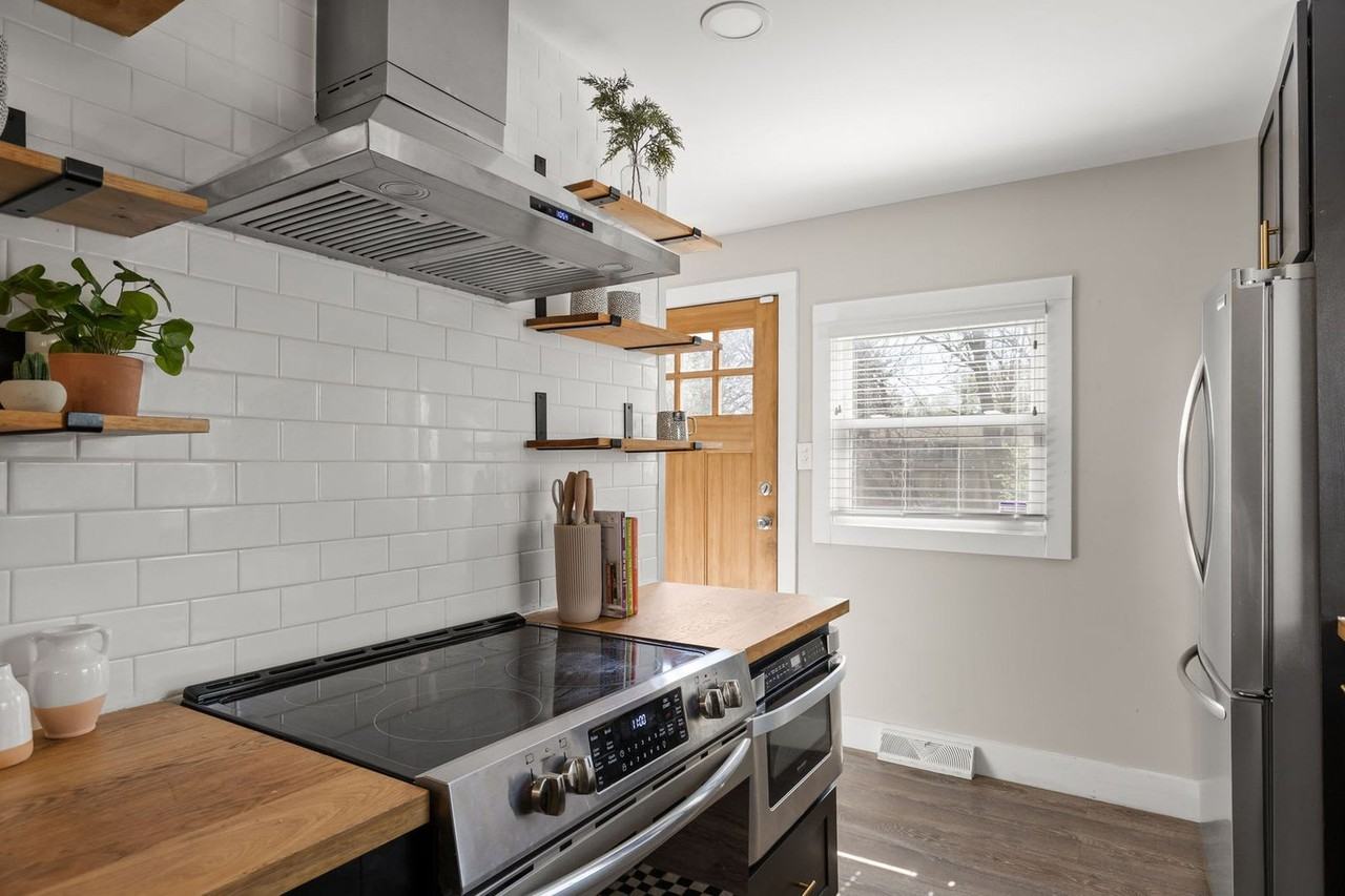 2905 Halifax Dr #1536665P - Photo 5 of 30