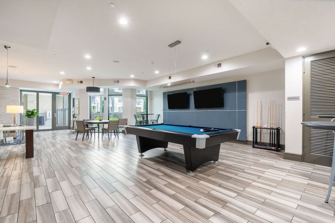 1203 Chartres St #1586707P - Photo 2 of 27