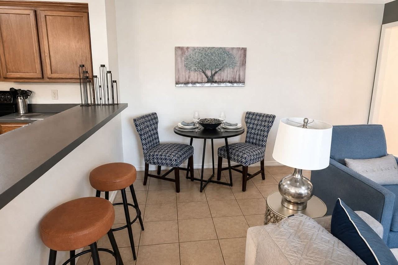 3825 Oak St #1589931P - Photo 7 of 20