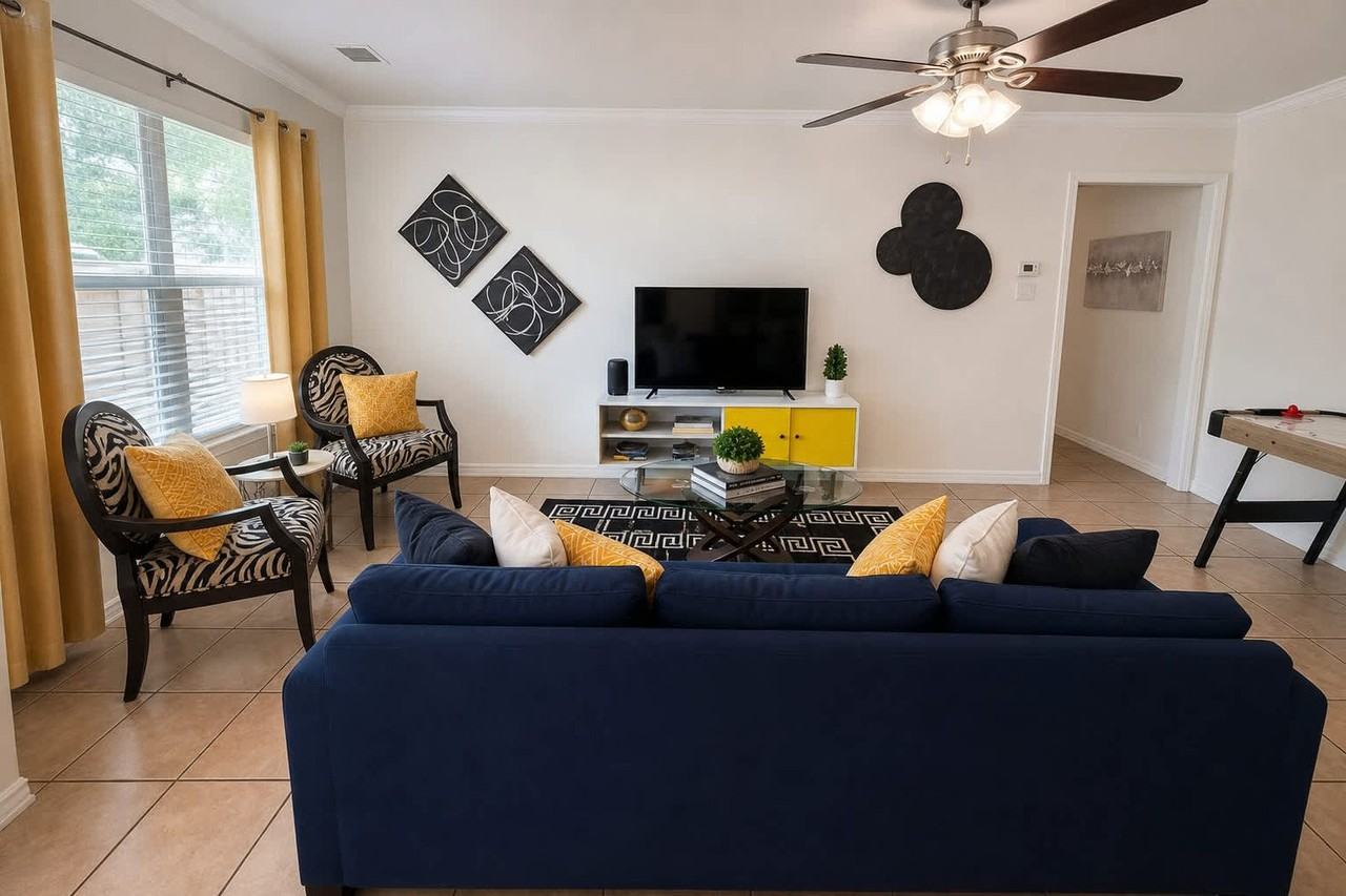 3821 Oak St #1589934P - Photo 5 of 21