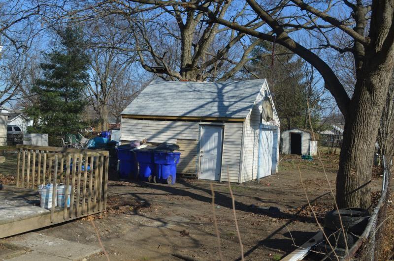 2146 Benninghofen Ave - Photo 4 of 5