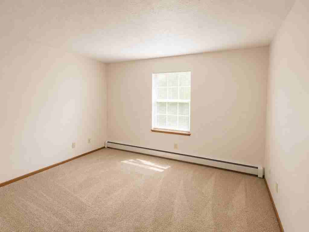 7456 E Huntington Dr Apt 5 - Photo 4 of 6