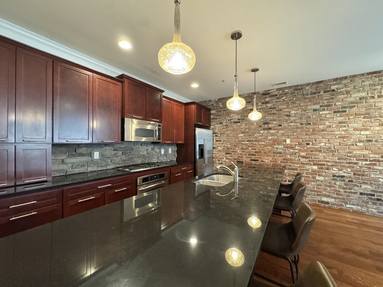 2929 McGee Trafficway #200 - Photo 5 of 28