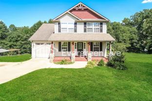 195 Beverly Ln - Photo 1 of 1