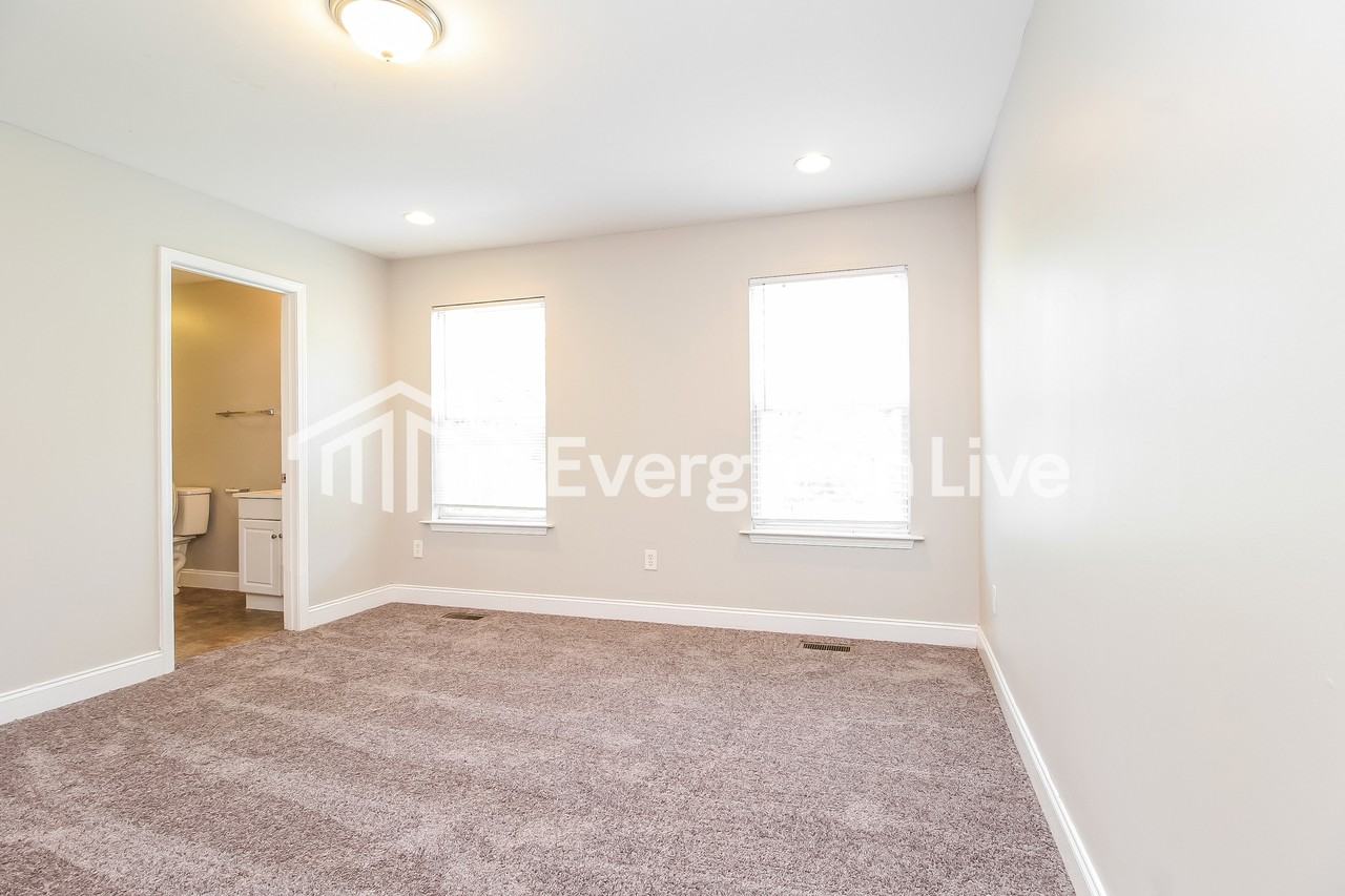 195 Beverly Ln - Photo 5 of 14