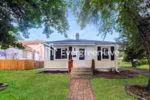 featured image of 1505 N Webster Ave