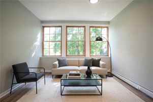 featured image of 366 Main St ##101
