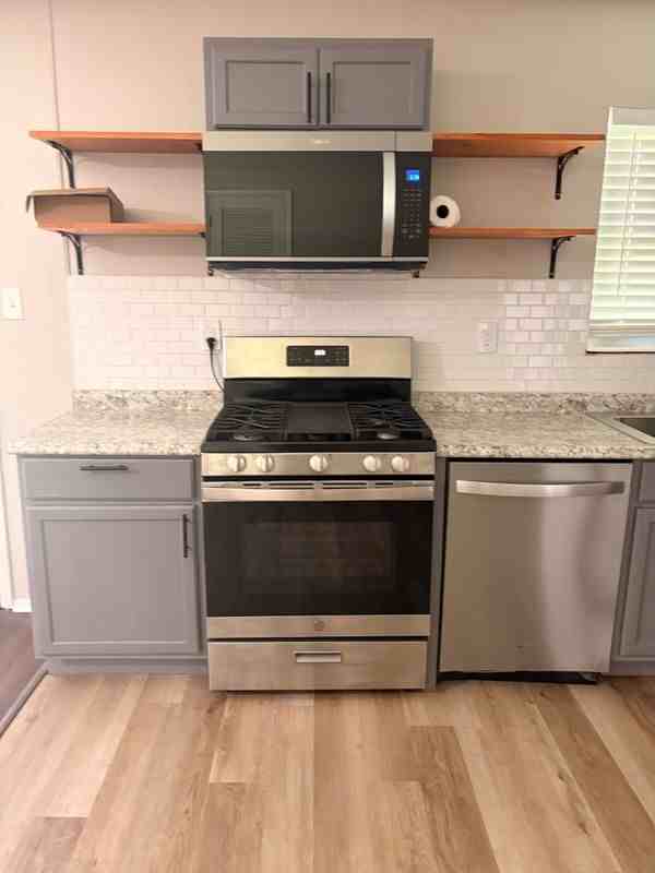 4076 Fox Island Dr - Photo 7 of 25