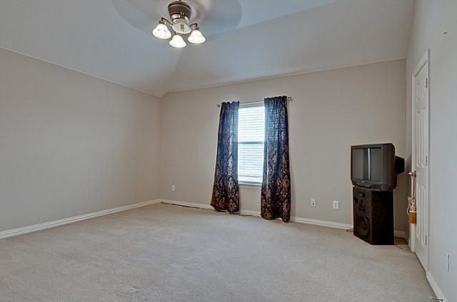 1204 Muscogee Trl - Photo 5 of 9