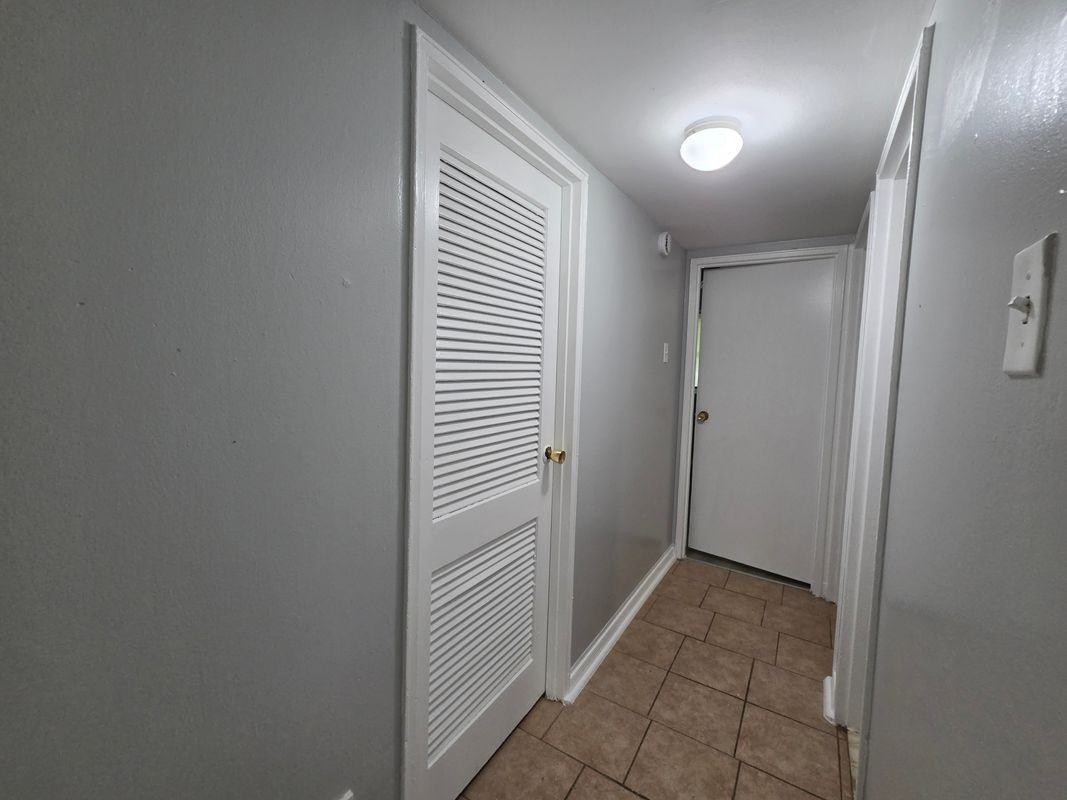 532 Foster St - Photo 5 of 12