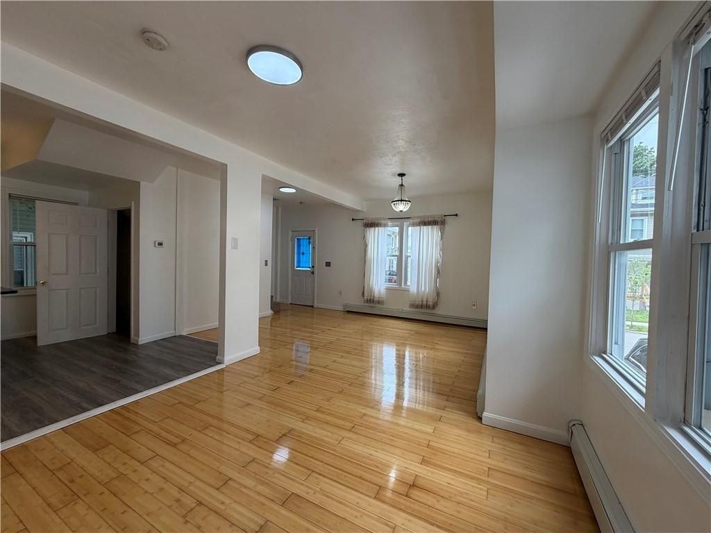 38 Marion Ave - Photo 5 of 26