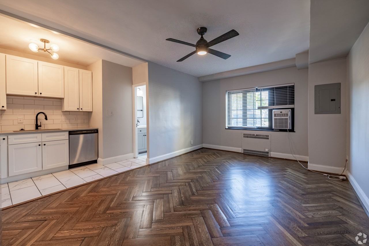 Hyde Park Terrace - Photo 2 of 50