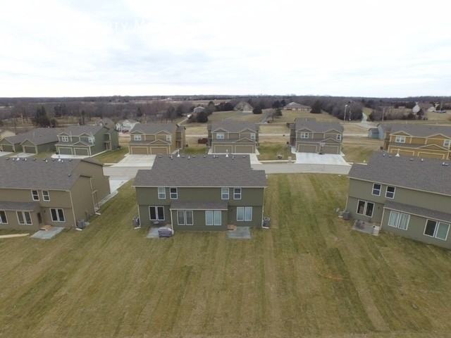 1312 Budd Cir - Photo 4 of 18