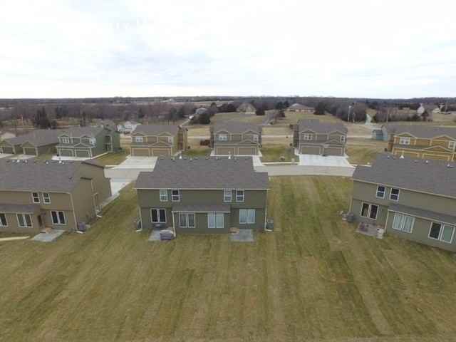 1203 Budd Cir - Photo 4 of 18
