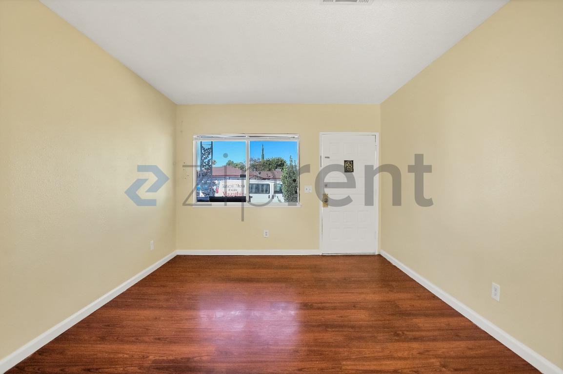 8924 San Pasqual Way - Photo 6 of 25