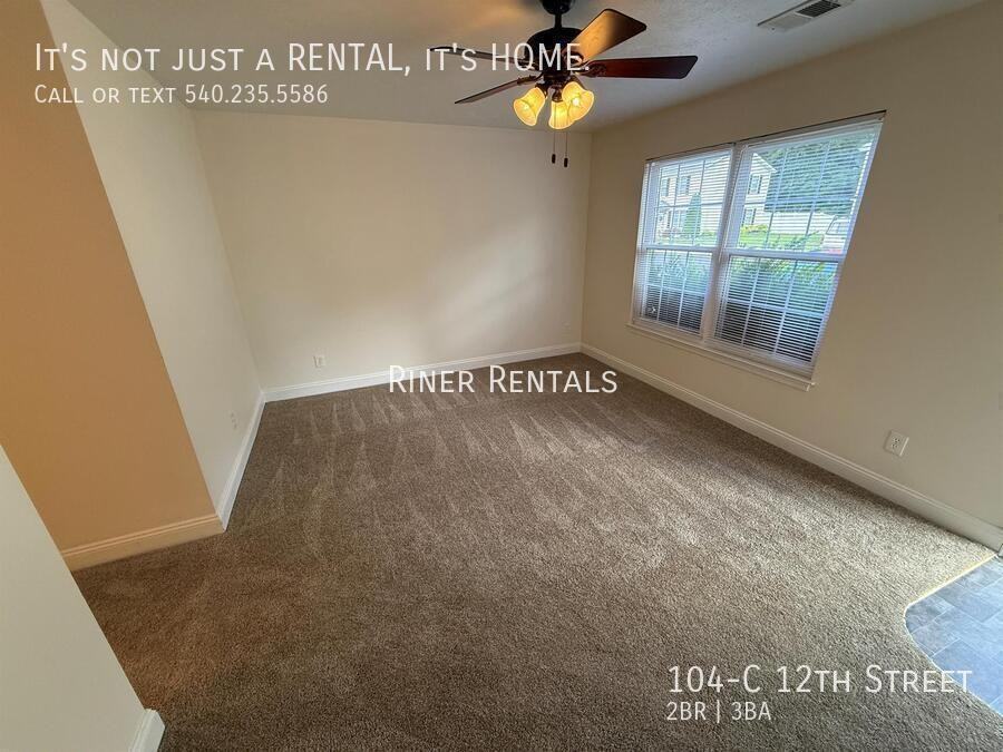 104 12th St Unit C - Photo 2 of 10