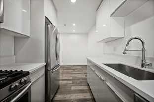 1333 W 36th Pl #6 - Photo 1 of 1