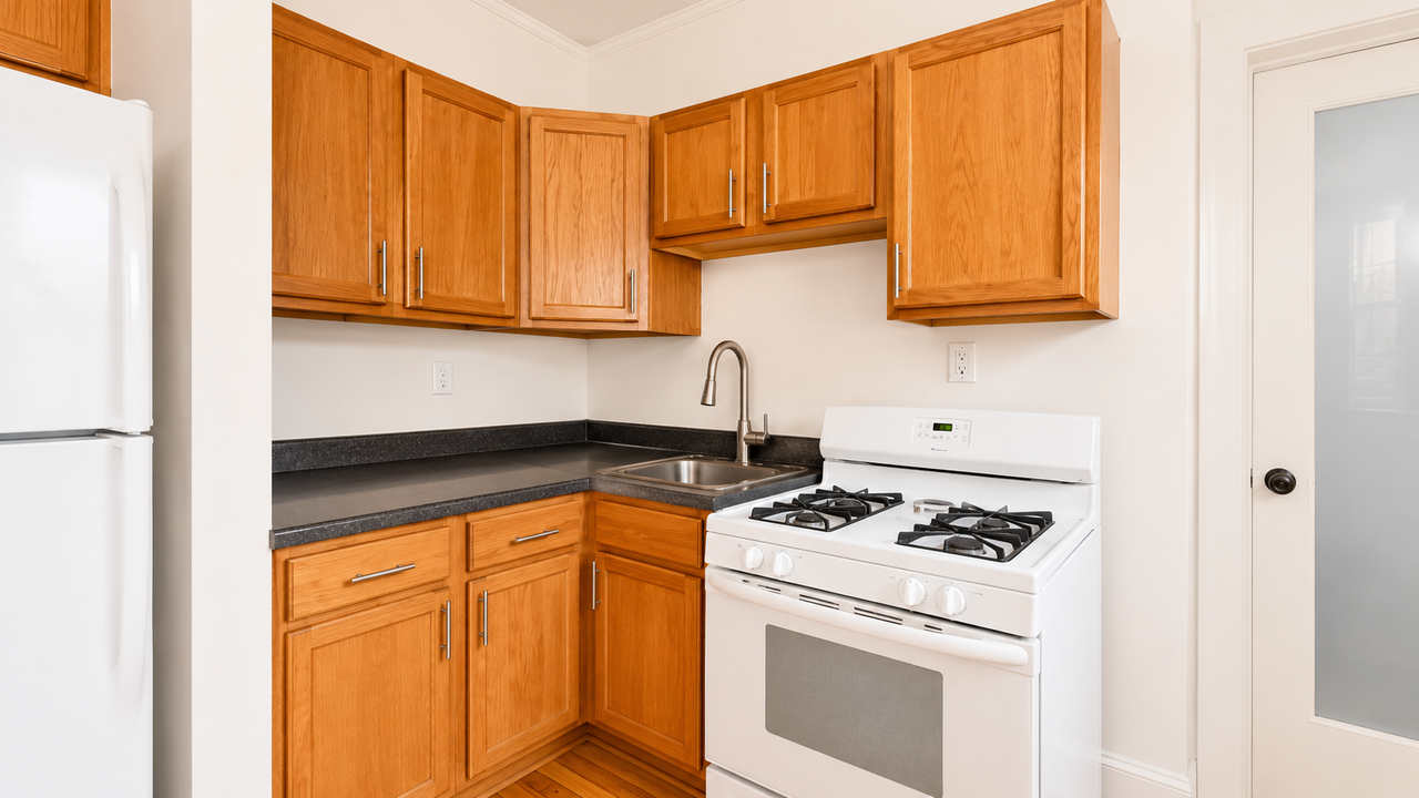 3610 N Claremont Ave #M3 - Photo 4 of 7