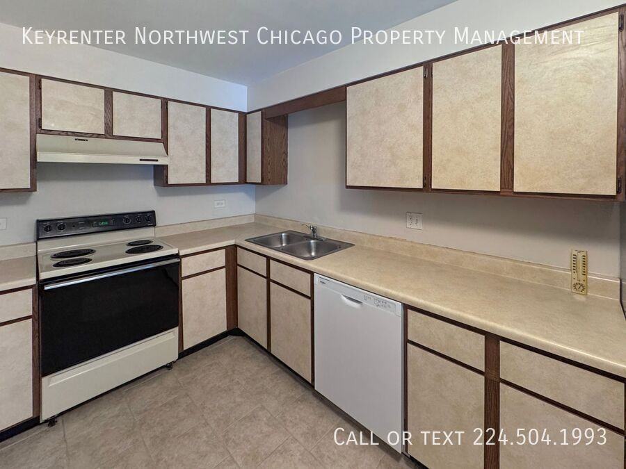 33561 N Royal Oak Ln #209 - Photo 2 of 15
