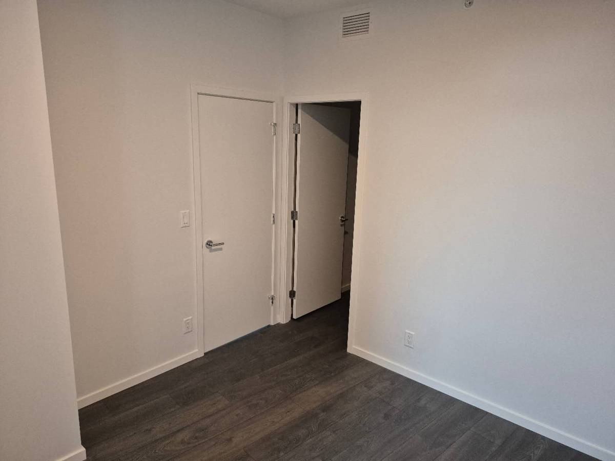 6000 Minoru Boulevard - Photo 6 of 14