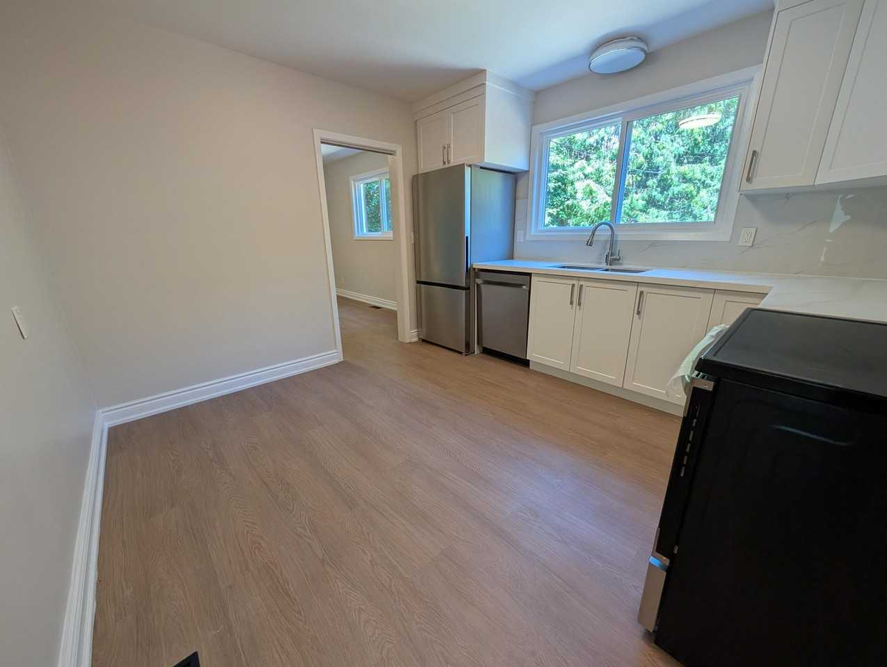 7 Queen Mary Rd - Photo 3 of 21