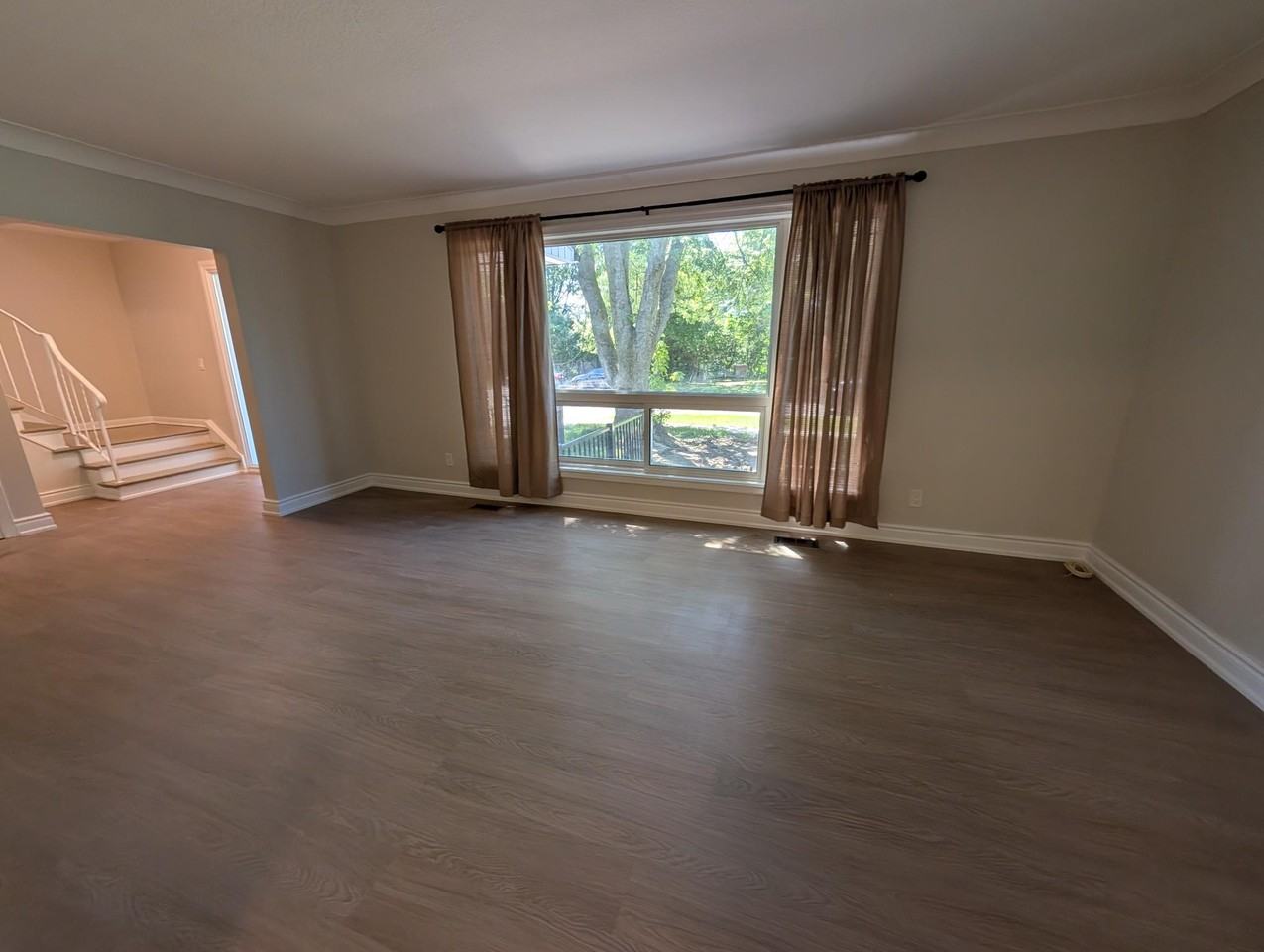7 Queen Mary Rd - Photo 7 of 21