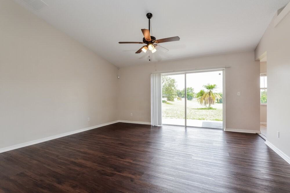 13318 Caspian Ln - Photo 4 of 16