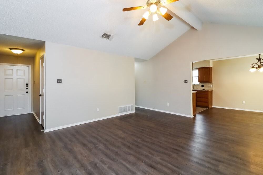 721 Owens Dr - Photo 6 of 16