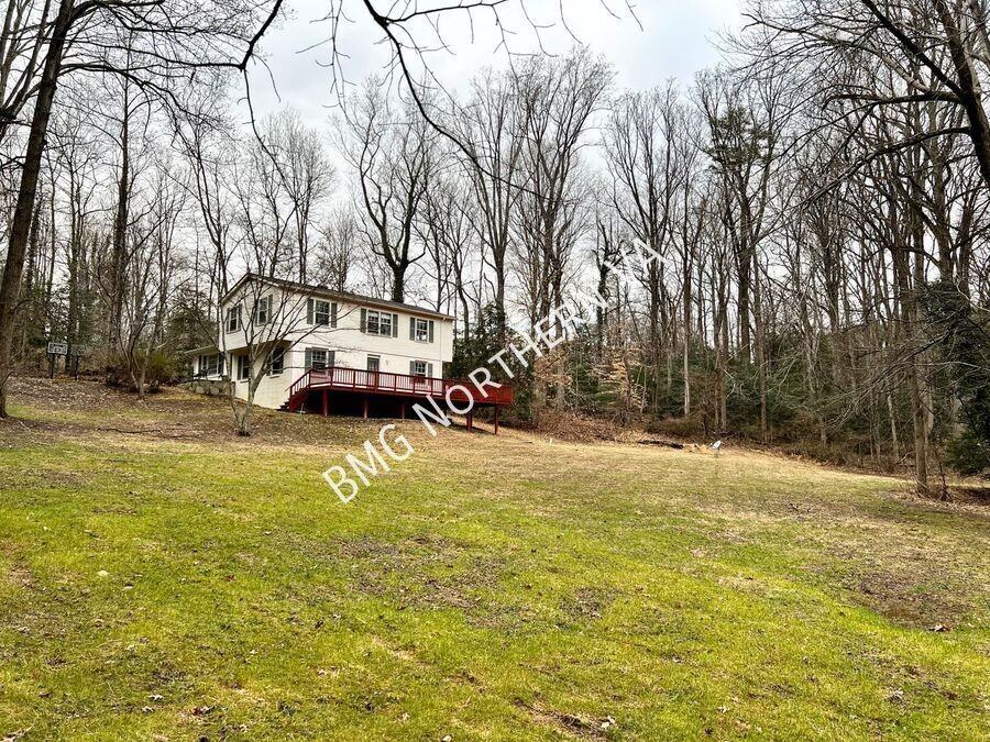 832 Leigh Mill Rd - Photo 2 of 26