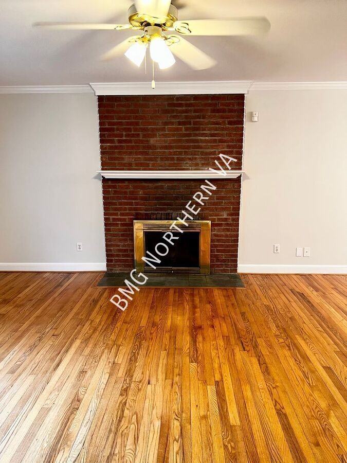 832 Leigh Mill Rd - Photo 3 of 26