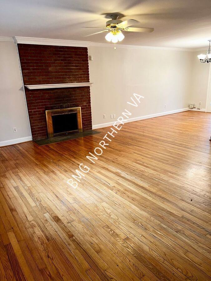 832 Leigh Mill Rd - Photo 4 of 26