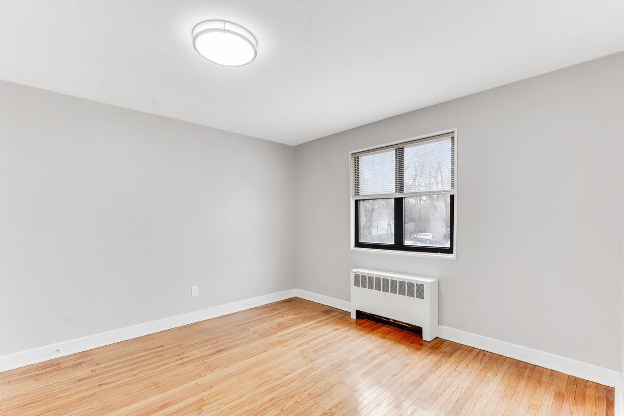 121 Forest Ave #9A - Photo 7 of 8