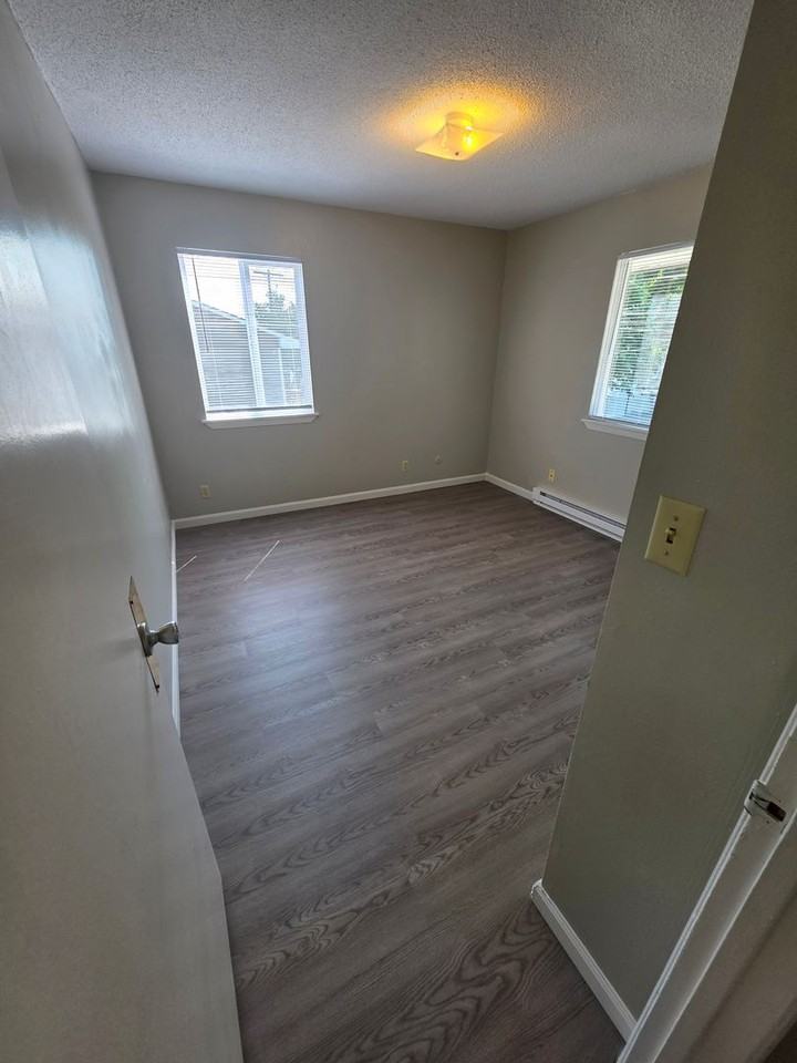 812 N 10th St #7 - Photo 4 of 5