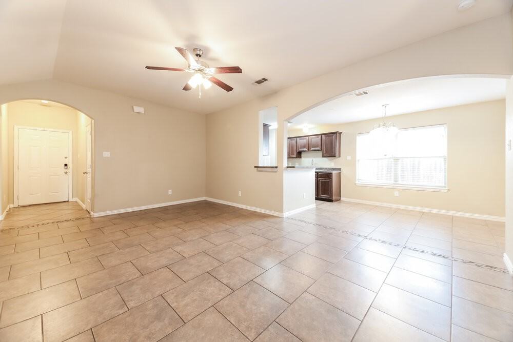 7645 Hollow Point Dr - Photo 6 of 16