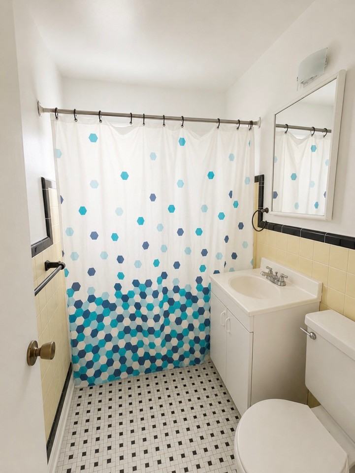 890 Avenue Saint Charles #5 — photo 3