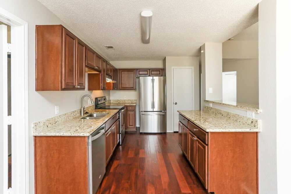 230 Westminster Dr - Photo 6 of 16