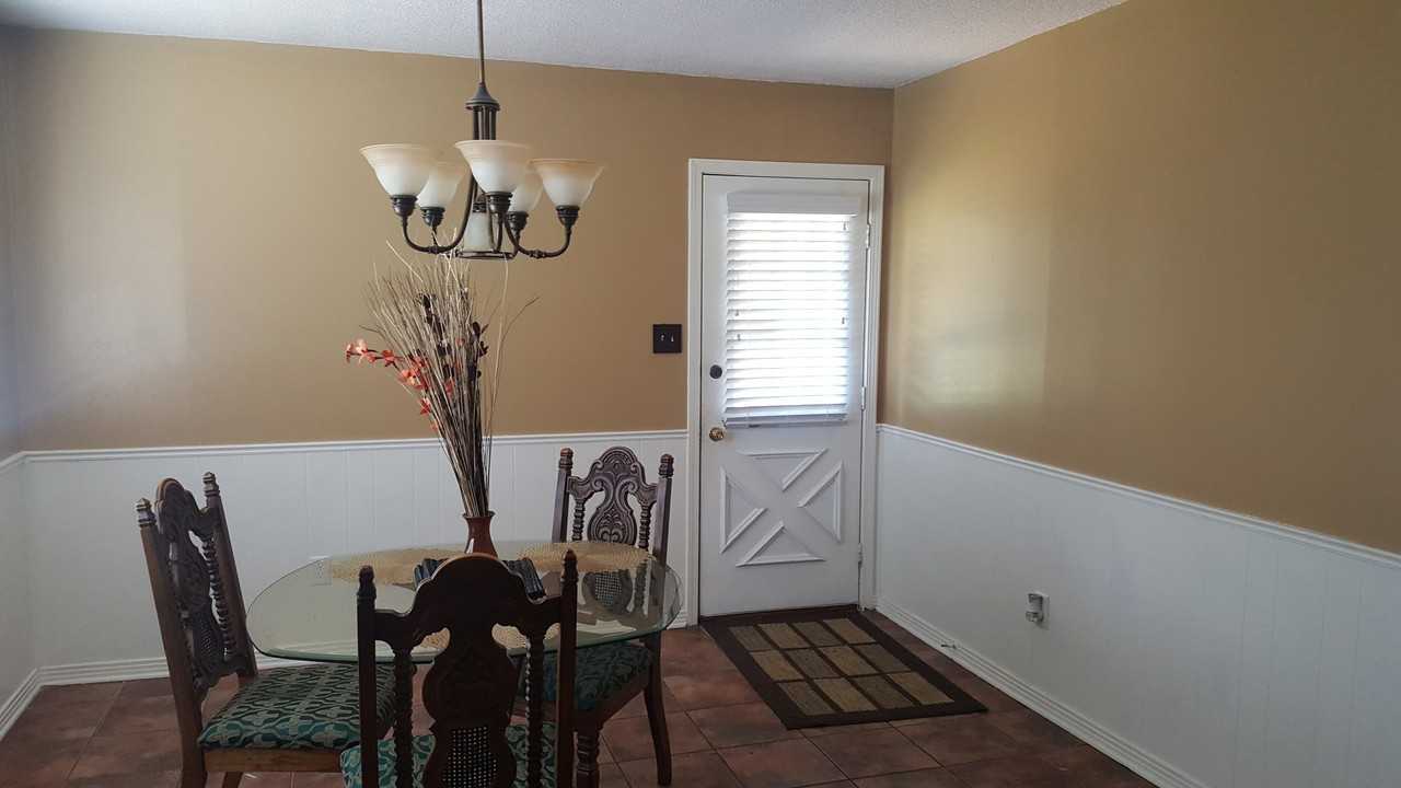 2506 Sheffield Dr - Photo 4 of 16