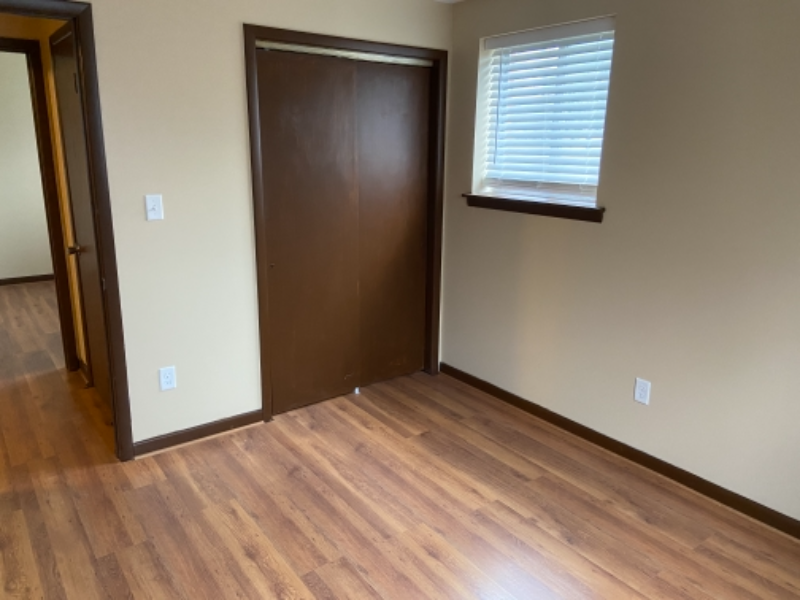 298 Robert Dr #4 - Photo 7 of 11