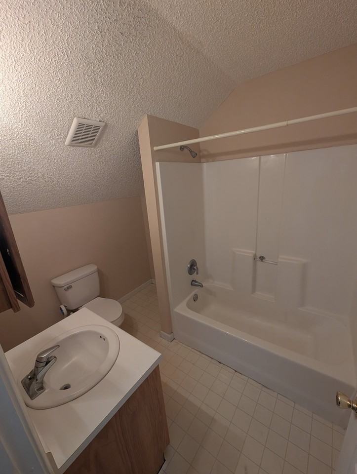 416 Madison Ave - Photo 2 of 24