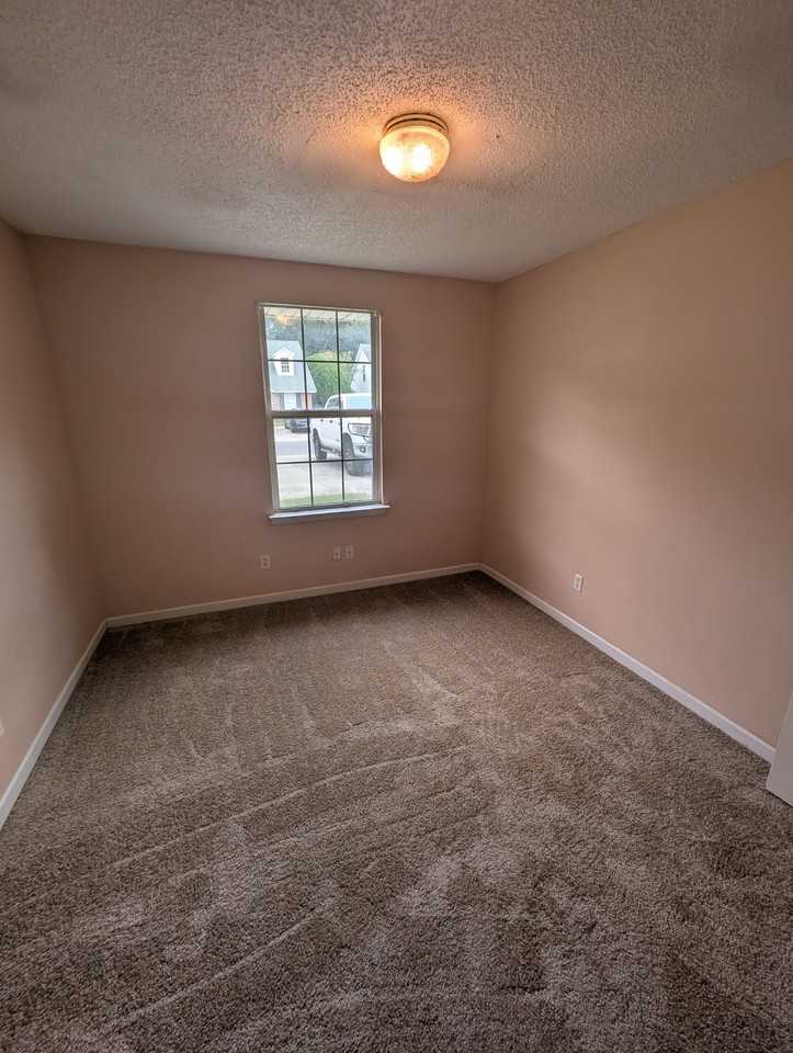 416 Madison Ave - Photo 4 of 24