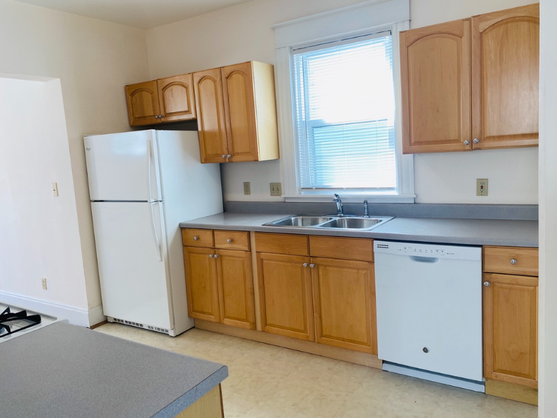 2715 Griffiths Ave - Photo 5 of 30