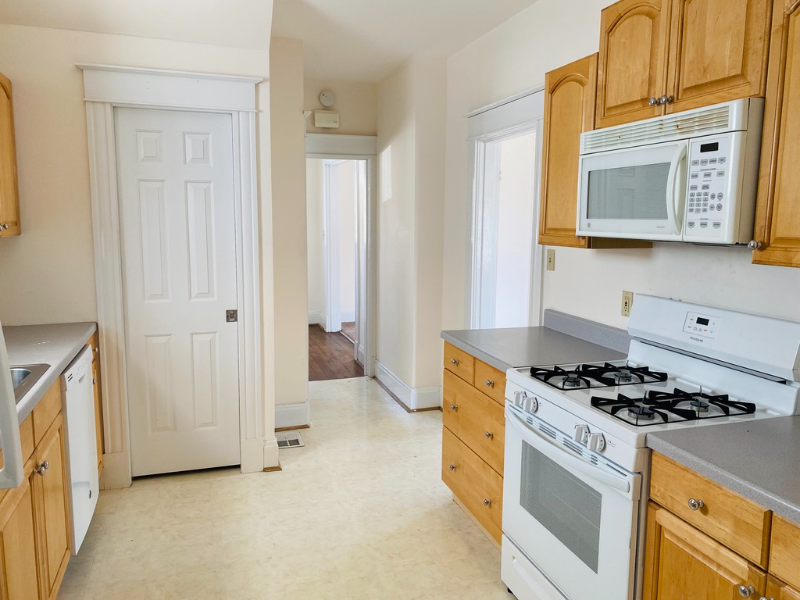 2715 Griffiths Ave - Photo 7 of 30