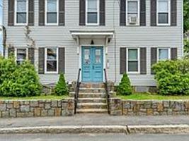 featured image of 67 Friend St #2